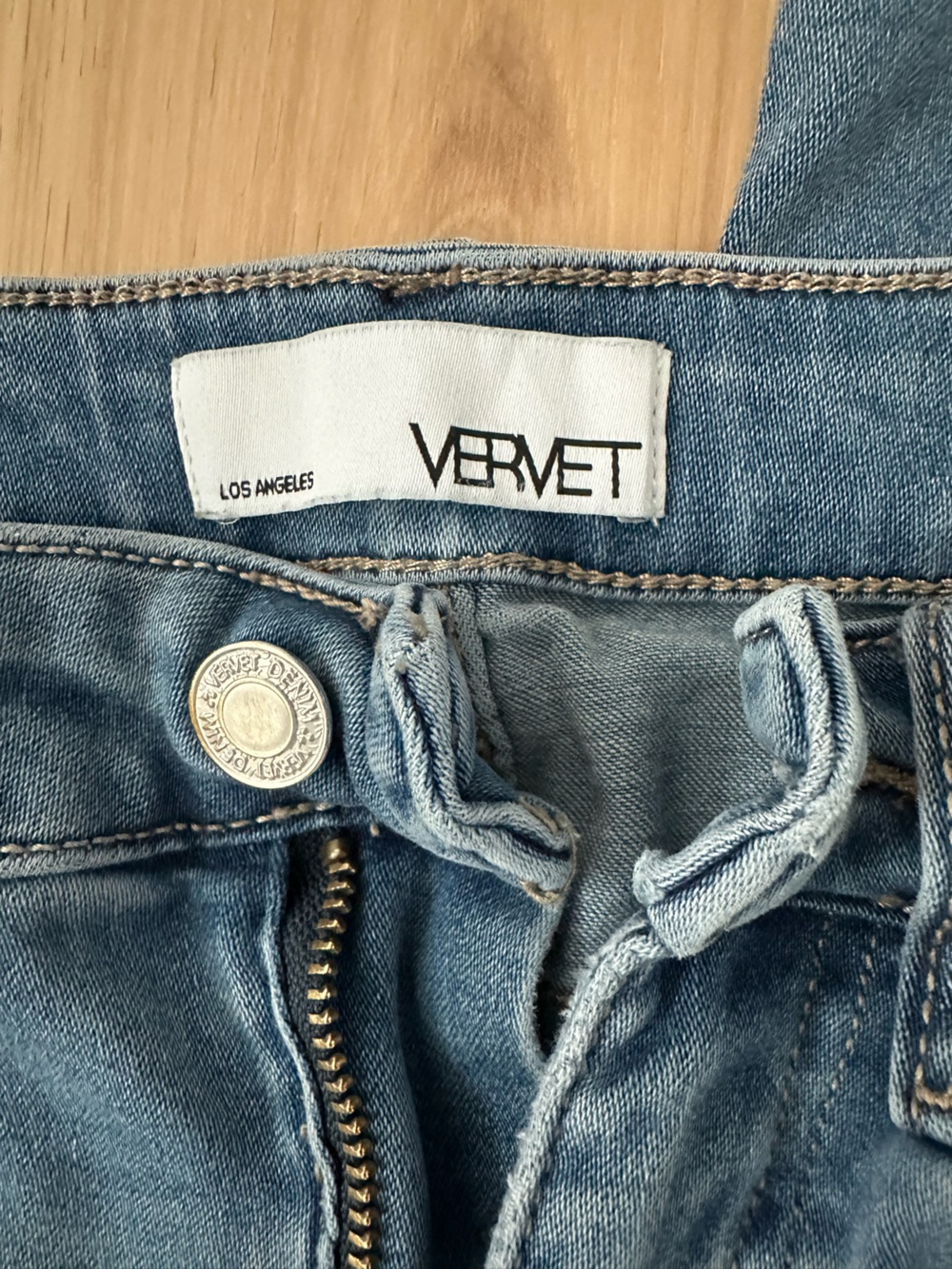 Vervet Light Wide Leg Jeans